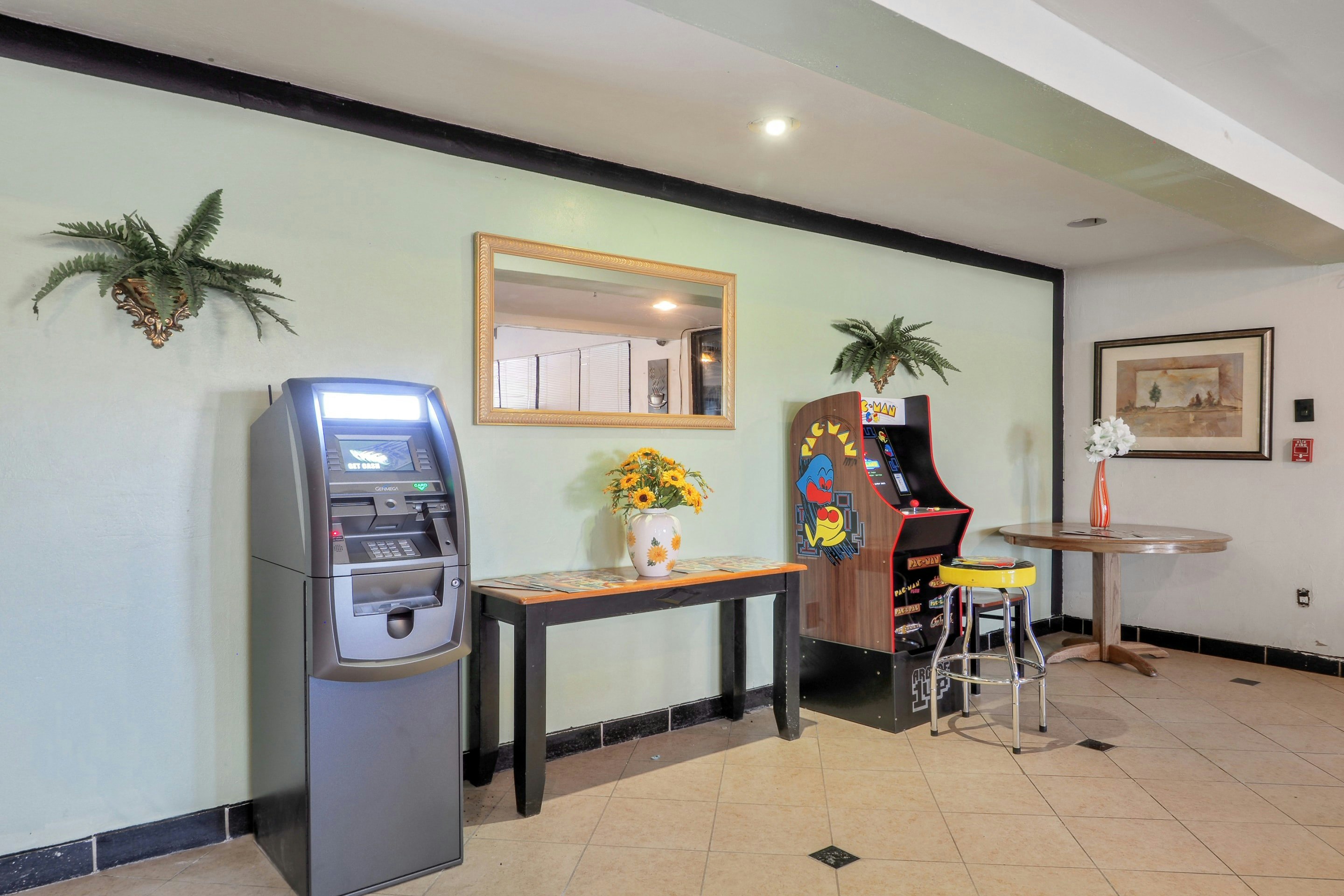 Lonestar Inn Suites, Erick OK Hwy 40 6/16
