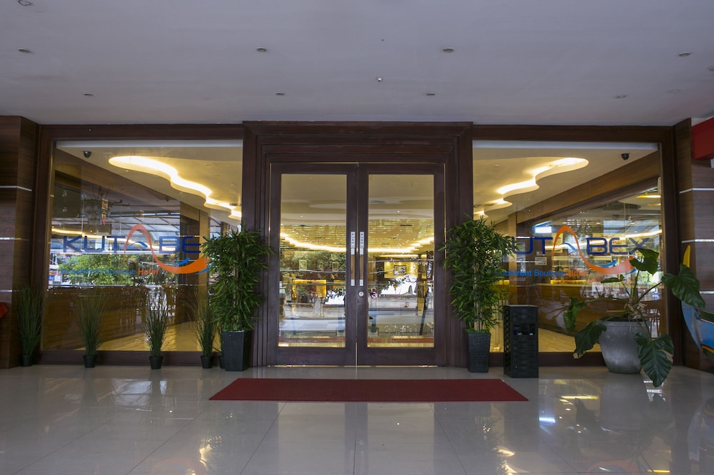 KUTABEX BEACH FRONT HOTEL 9/53
