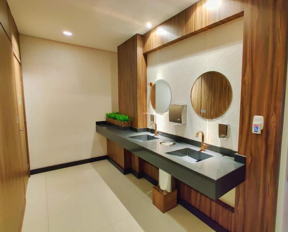 MOGANO EXPRESS HOTEL LTDA 19/19