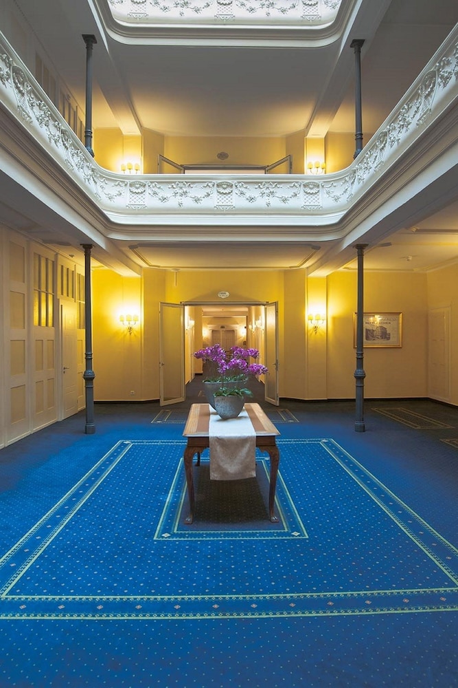 Hotel Reine Victoria 59/87