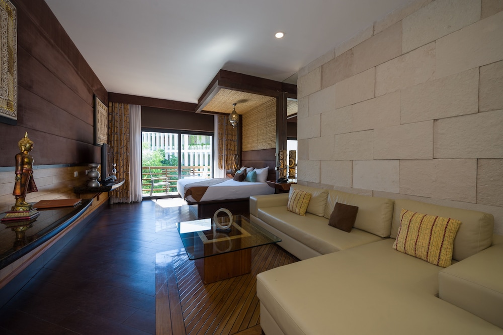 LA DIVINA BY ALDEA THAI 38/66