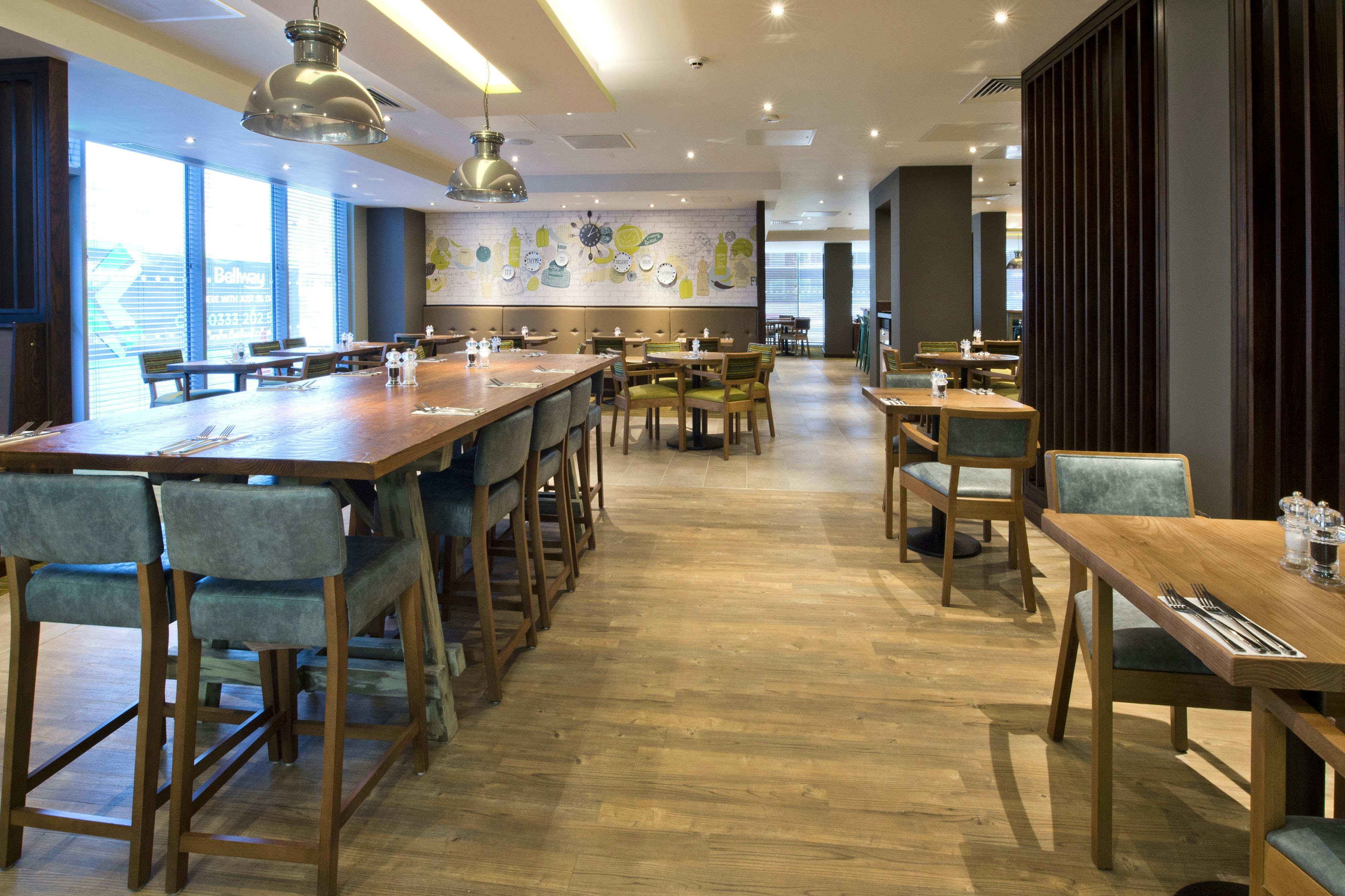 Premier Inn Slough Central South Windsor Road Hotel 17/27
