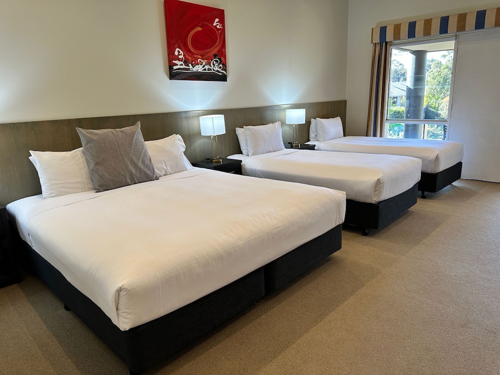 Family, Queen and Twin Beds
