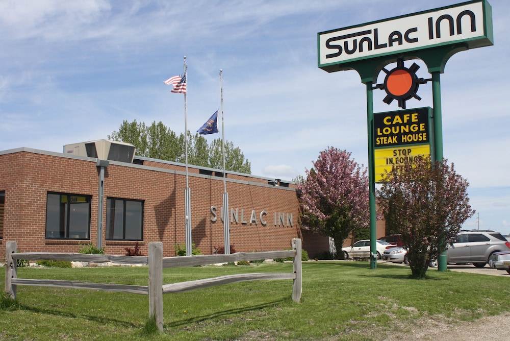 Sunlac Inn 19/24