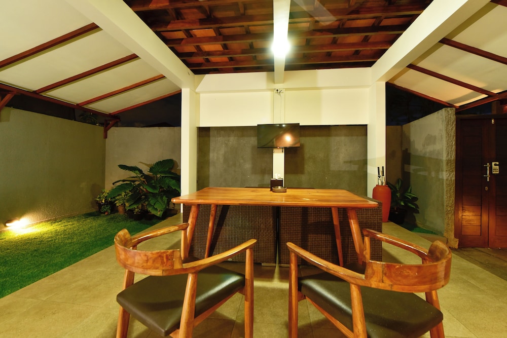 The Lumbung Wood Villa 27/39