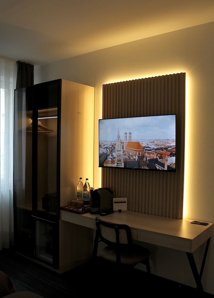 Bayer's City Hotel 18/35