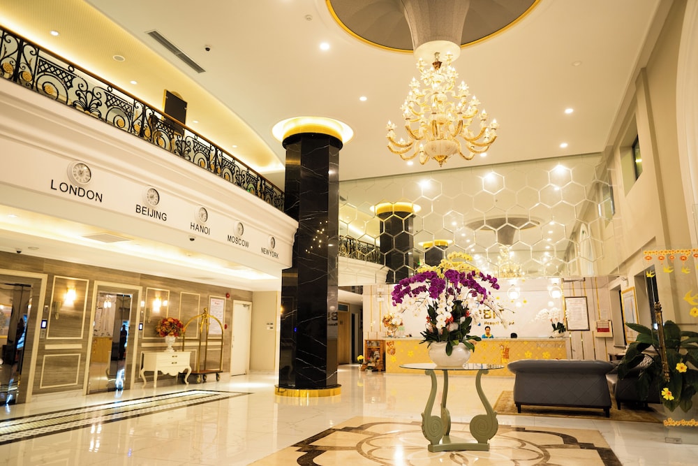 Orbit Hotel 8/50