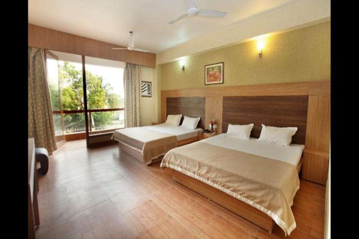 HOTEL KINGS CROWN MANDARMONI 20/37