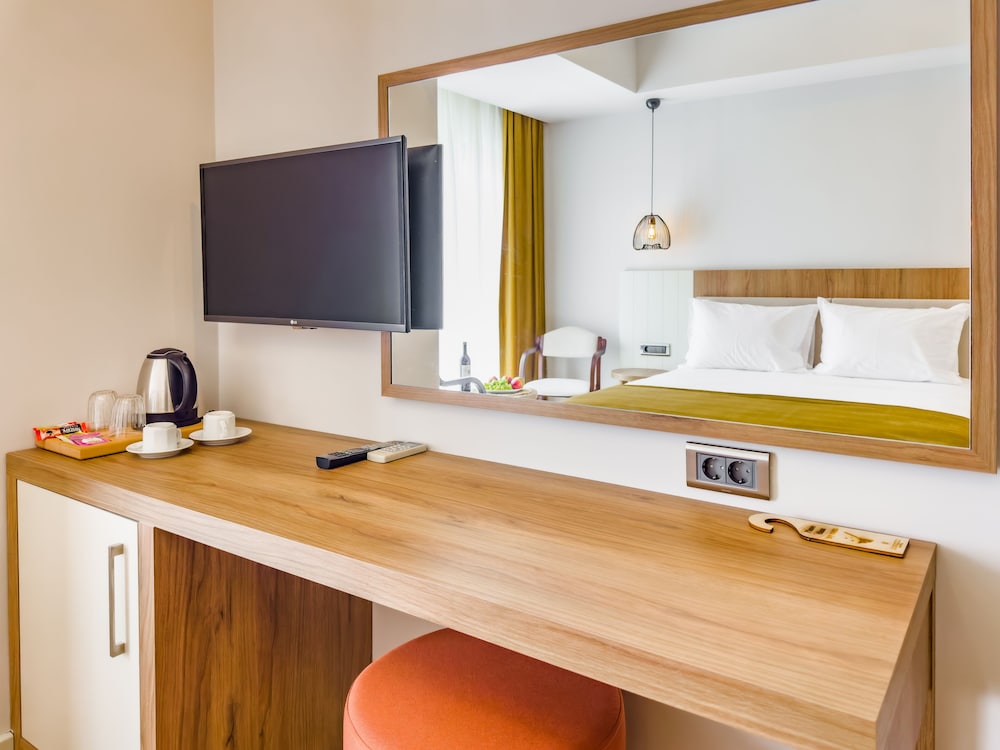 Dedeoglu Hotel 35/50