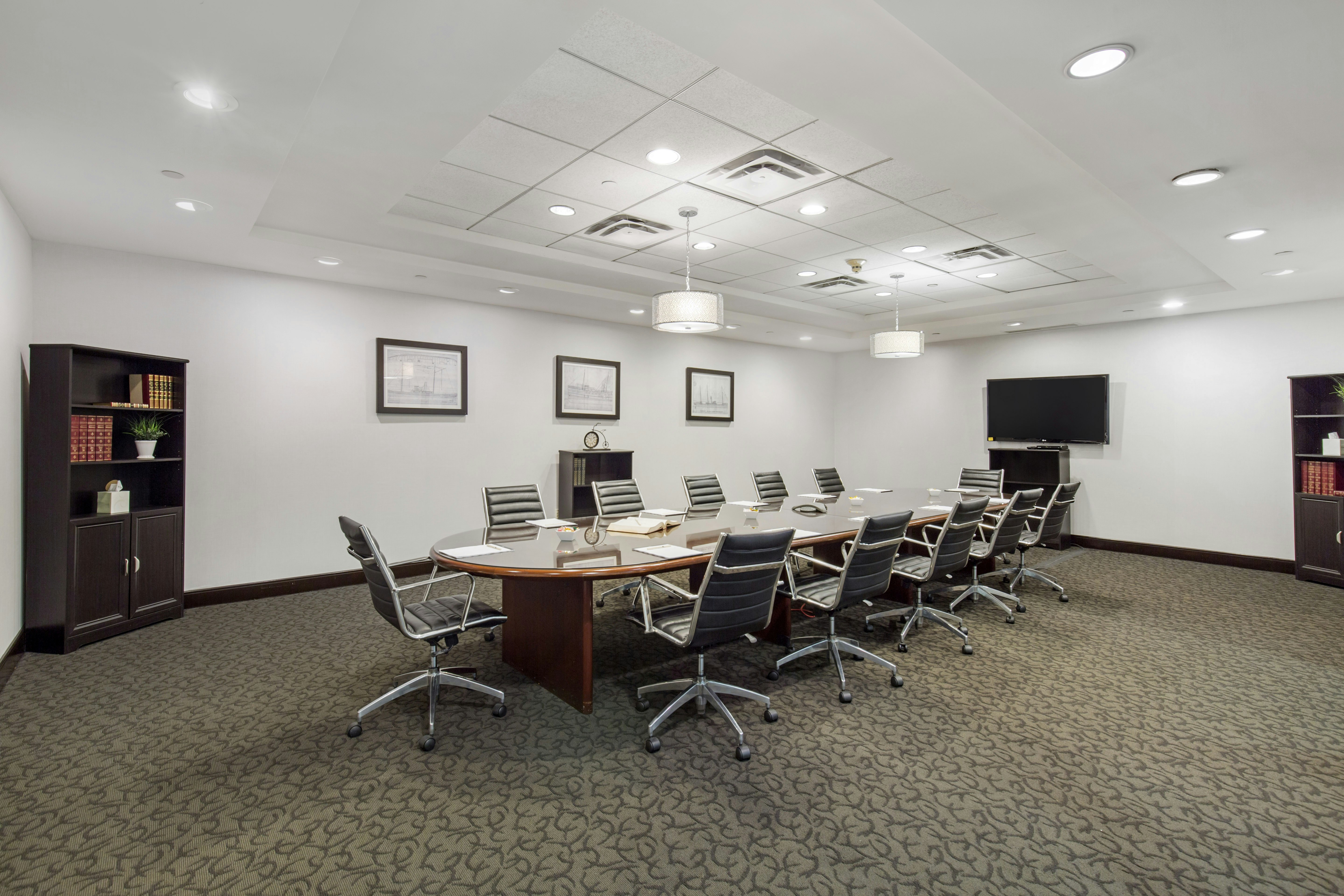 Doubletree Hotel Downtown Wilmington Legal 44/60