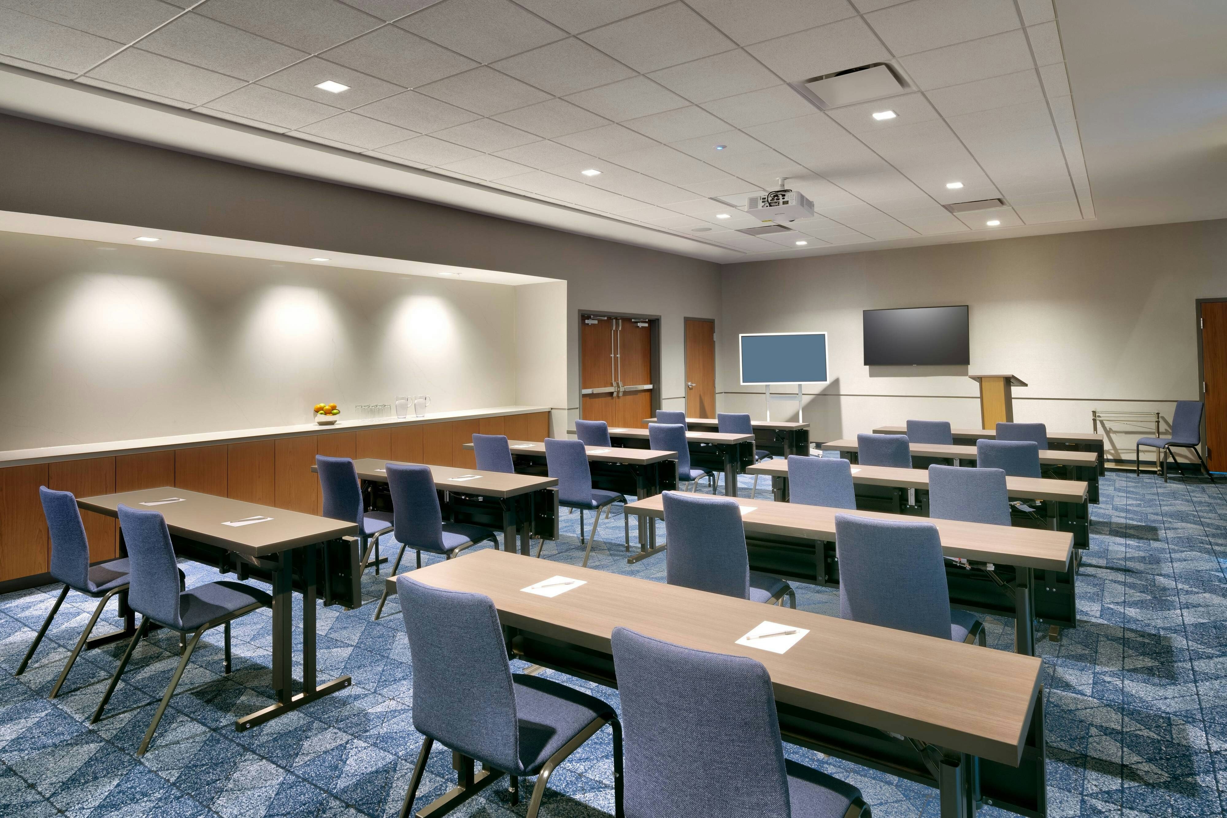 Courtyard by Marriott Ames 15/18