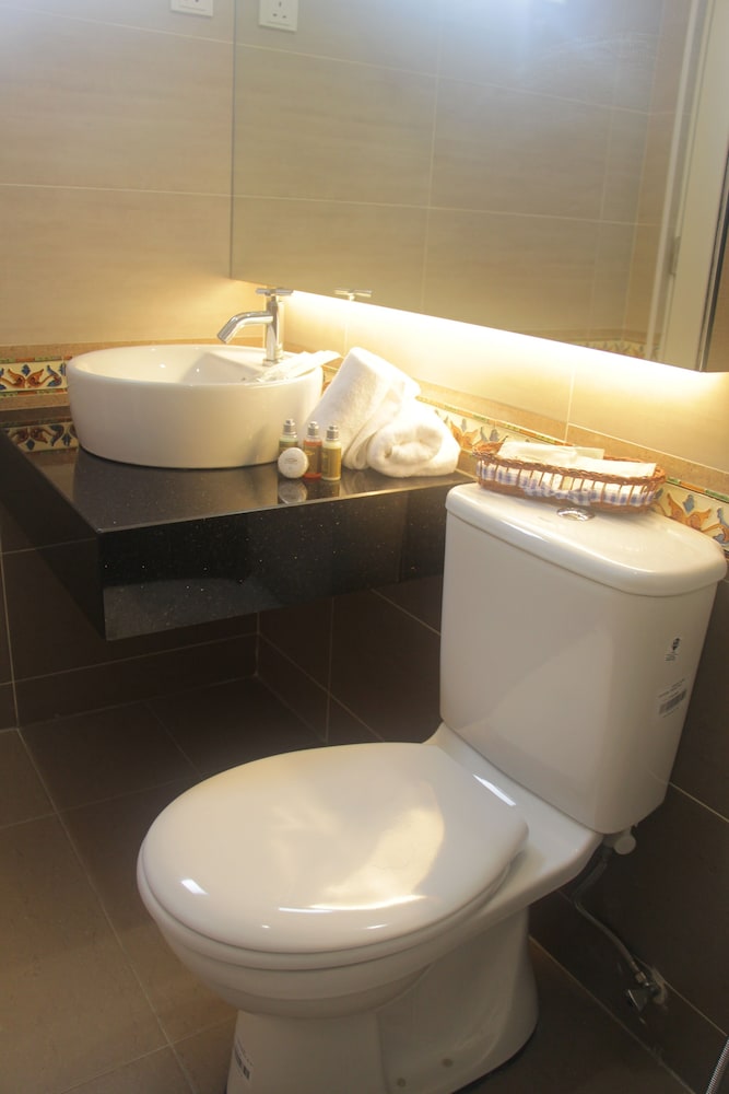 Fomecs Boutique Hotel 51/56