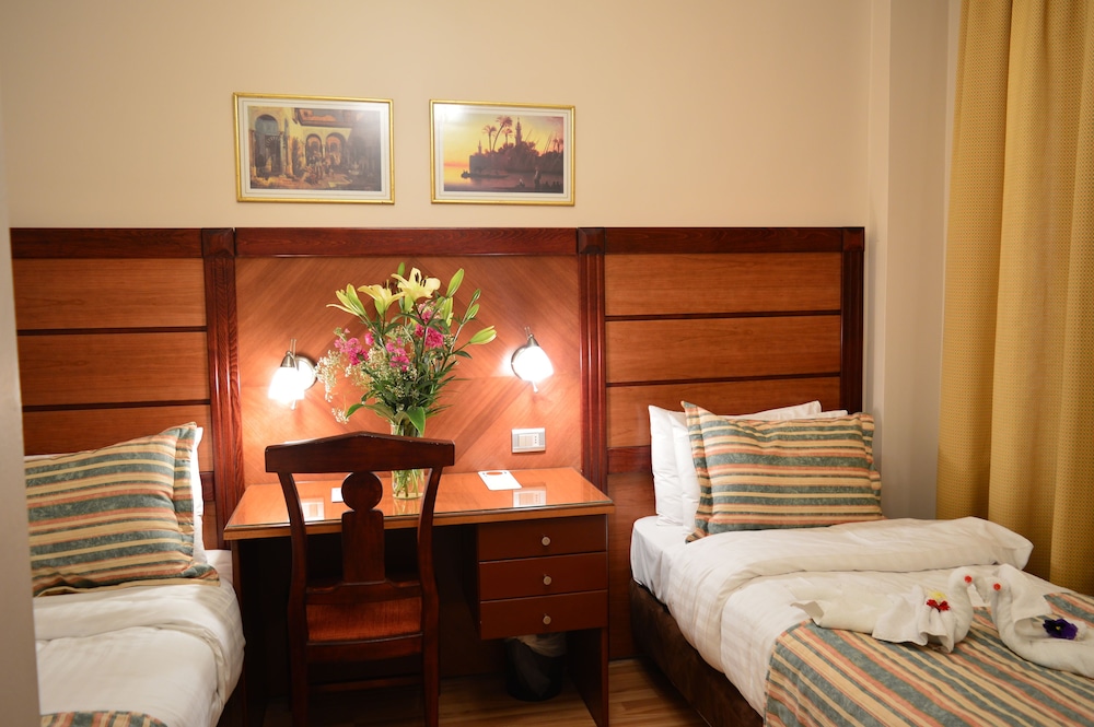 Comfort Hotel Suites 15/48