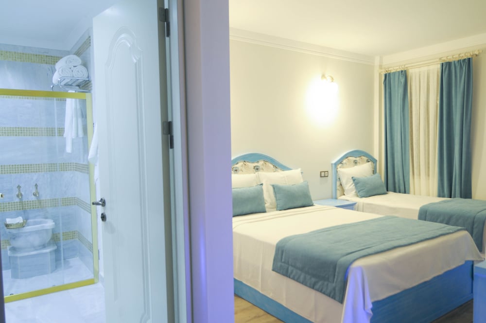 Cunda Rota Hotel 24/50