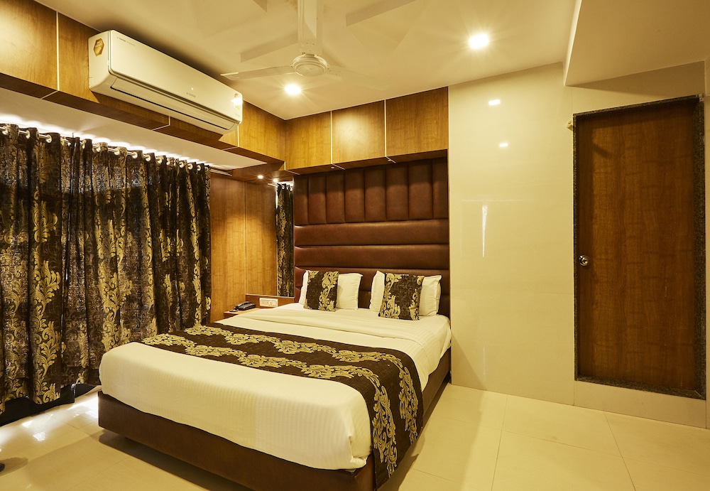 غرفة ديلوكس بسرير مزدوج، Hotel Alibaba Mumbai 4/10