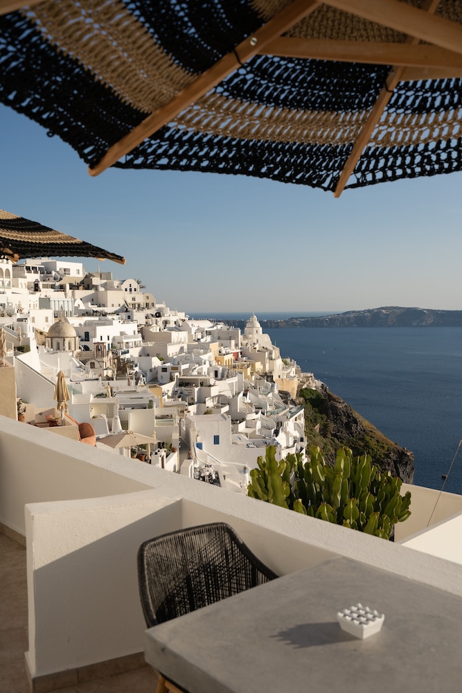 Asha Luxury Suites - Adults Only 2/67