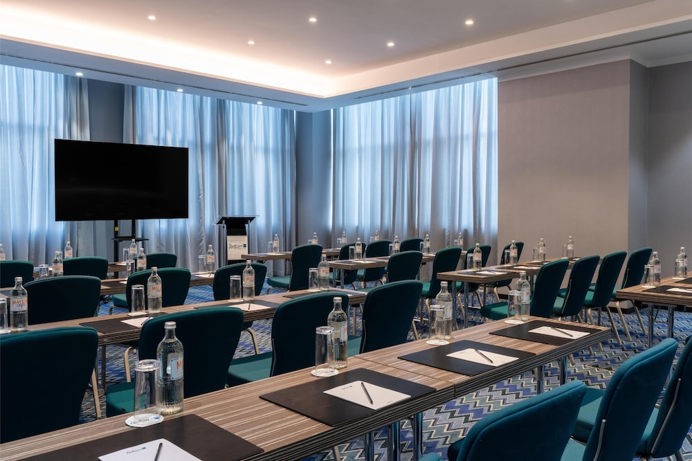 RADISSON BLU HOTEL NAIROBI UPPER HILL 64/77