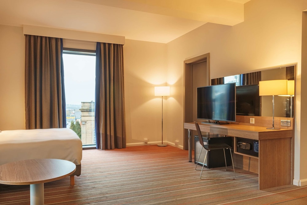 Radisson Hotel Manchester City Centre, A Verified Net Zero Hotel 63/91