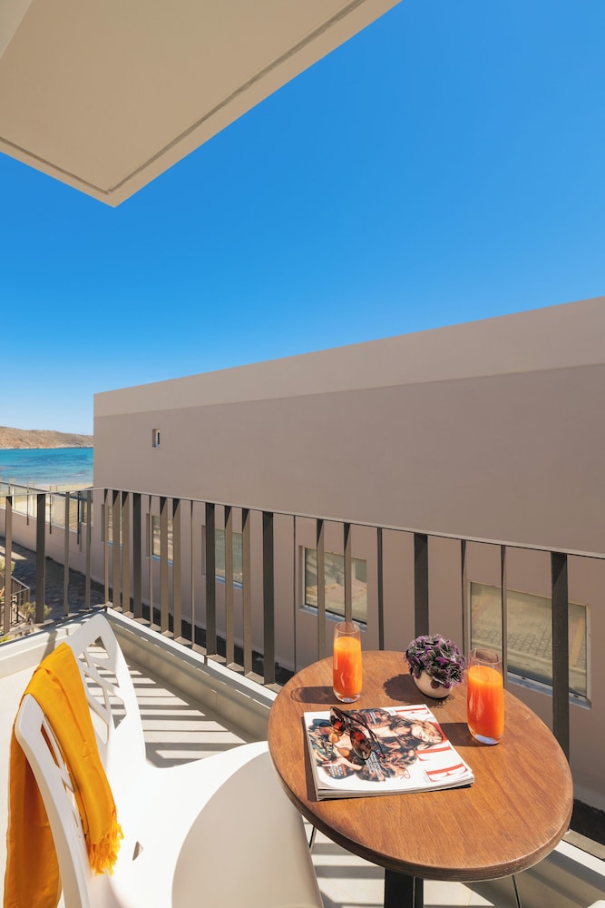 Elia Agia Marina Hotel 64/77