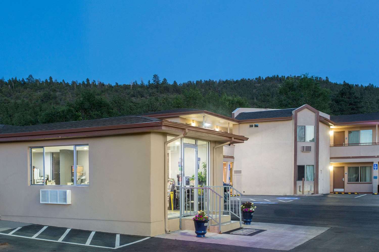 Travelodge By Wyndham Williams Grand Canyon 1/8