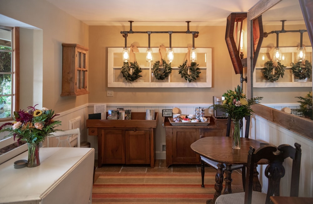 J Patrick House Bed And Breakfast Inn 13/65