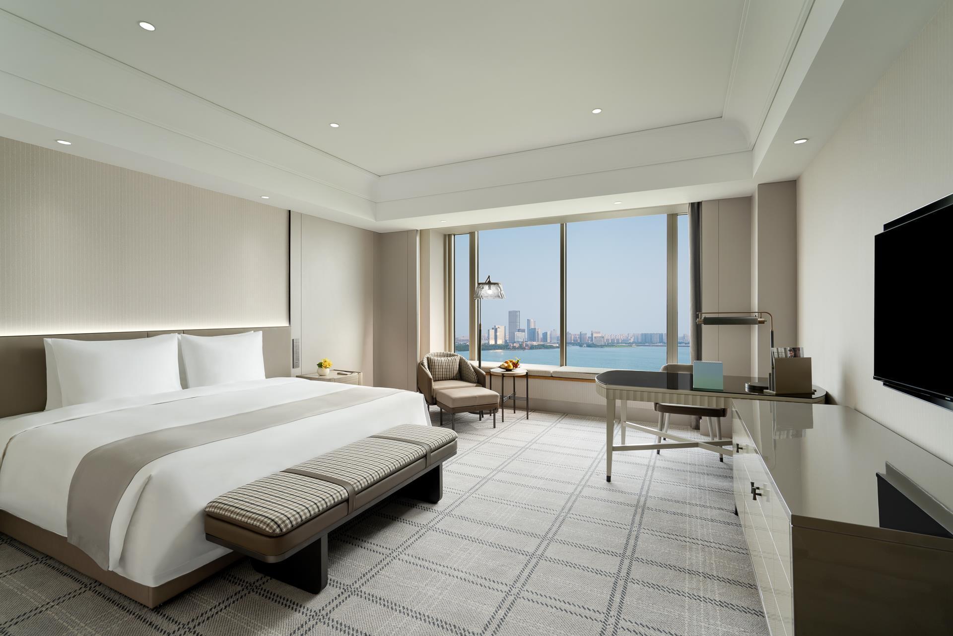 Premium, Deluxe, Twin Beds, Golf Course View