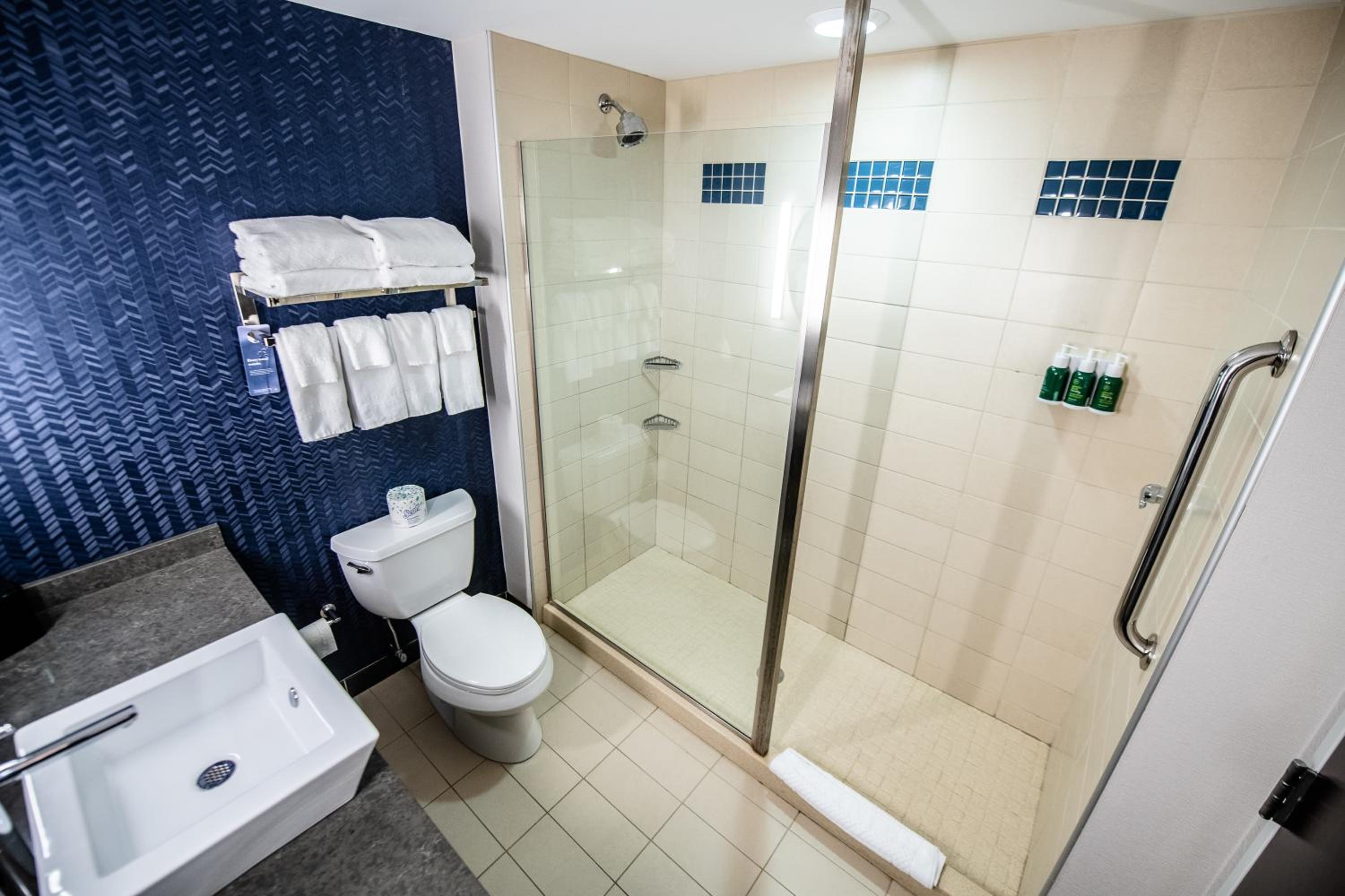 غرفة بسريرين كوين، Fairfield Inn and Suites by Marriott Washington Casino Area 7/9