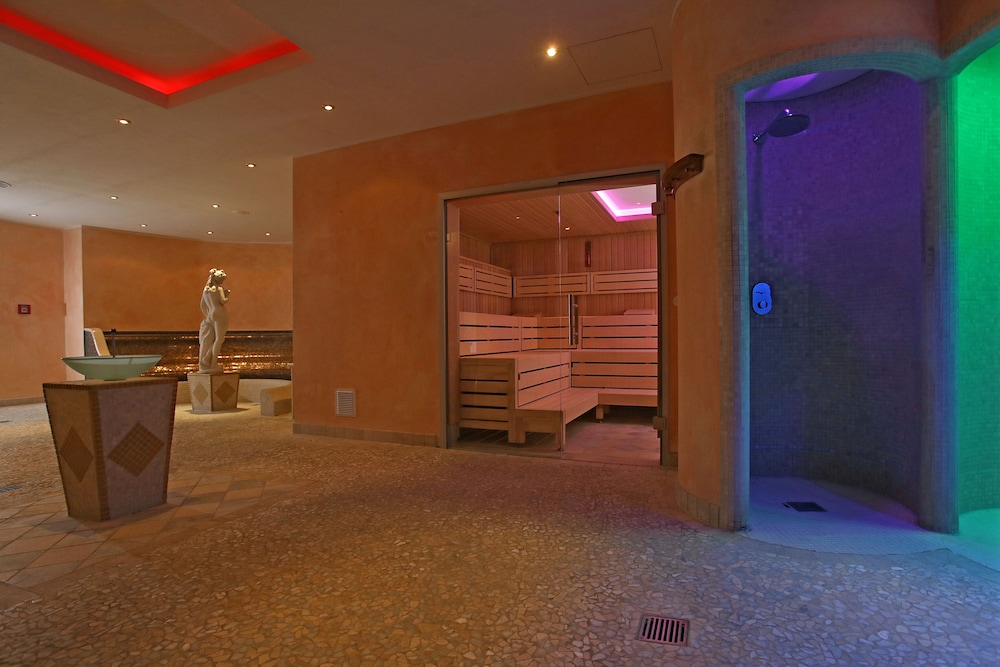 Cliff Hotel Rugen Resort Spa 28/72