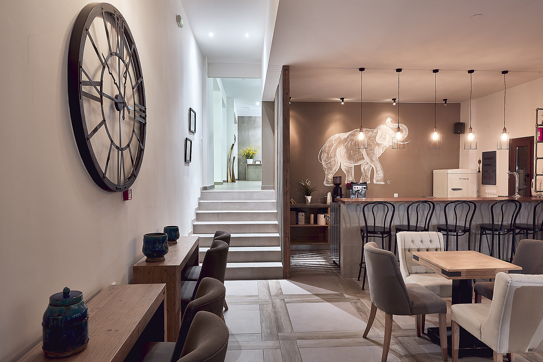Glavas Inn 28/50
