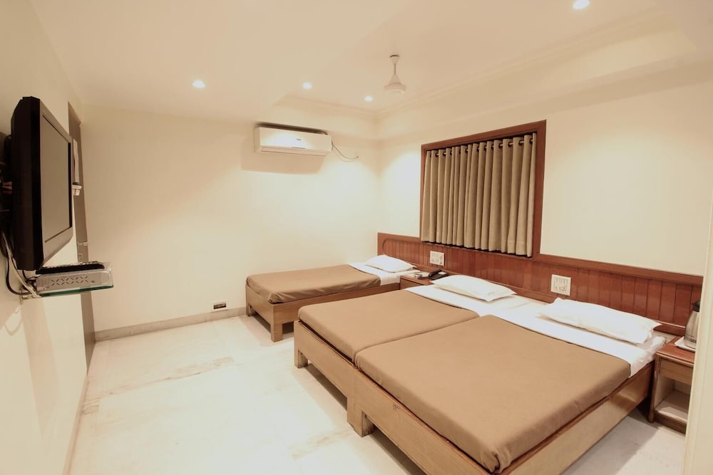 Hotel Shivkrupa 17/50