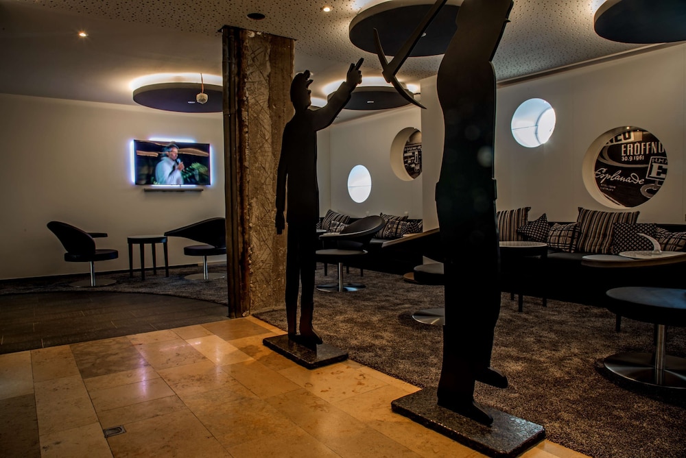Hotel Esplanade Dortmund 44/68