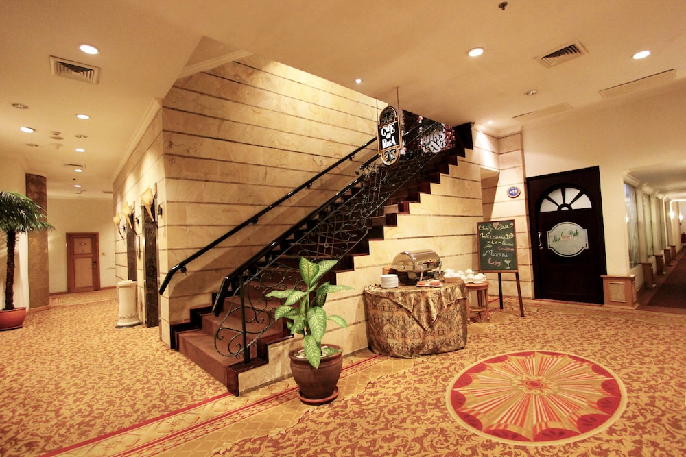 Harmoni Suites Hotel photo5