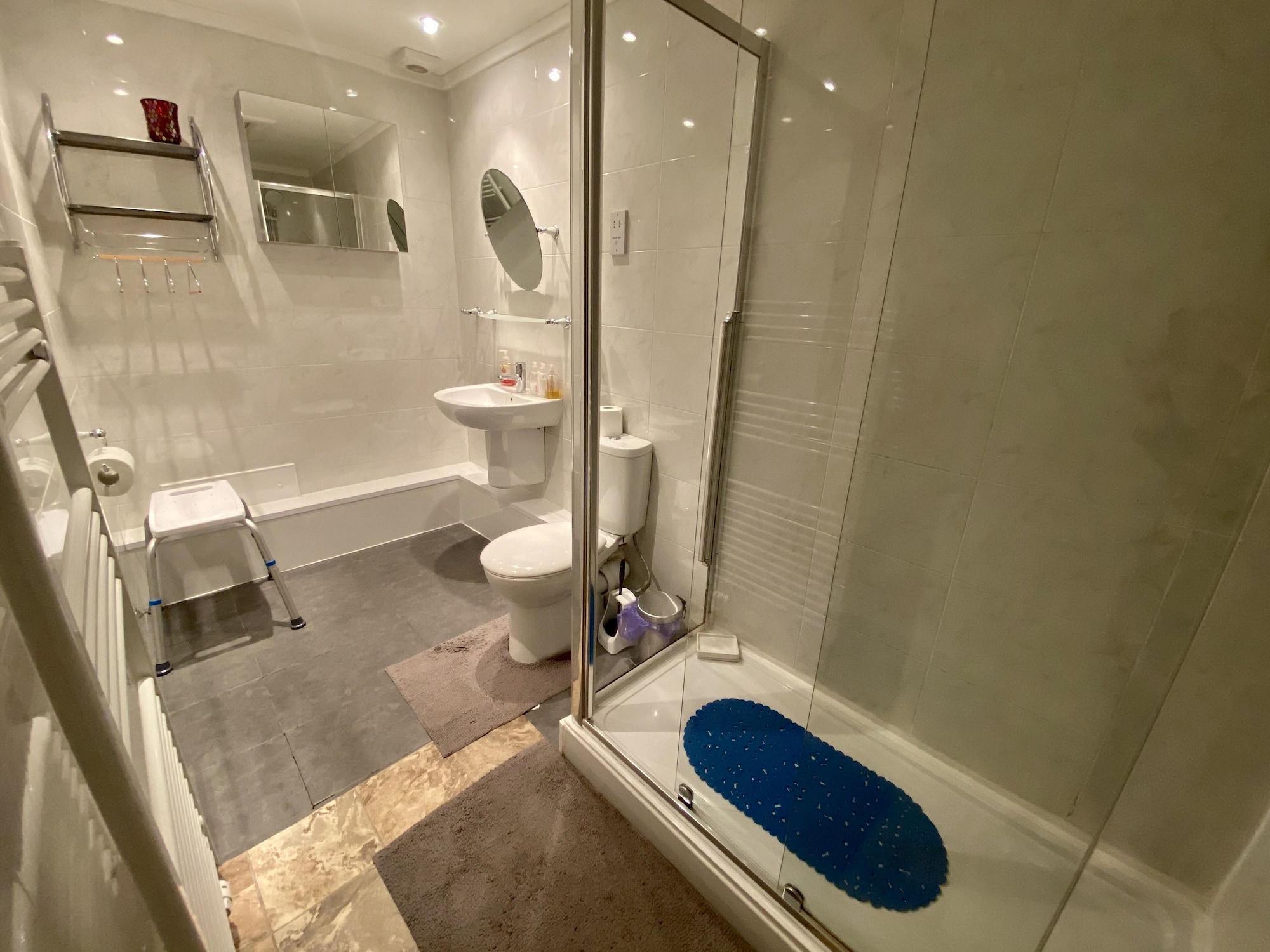 غرفة أساسية بسرير مزدوج بحمام خاص، 16 PILRIG GUEST HOUSE 8/8