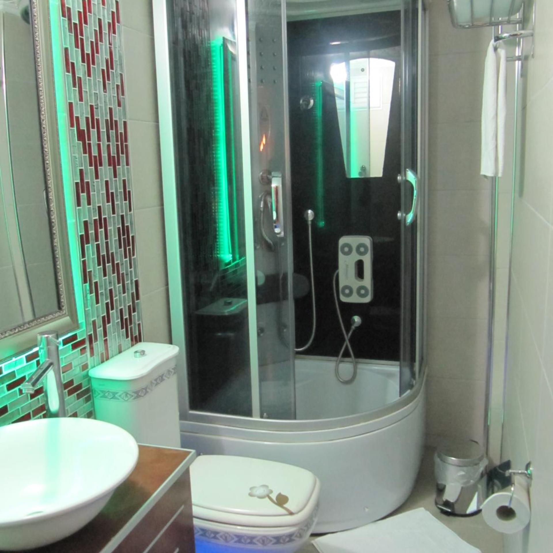 Efsane Hotel 43/48