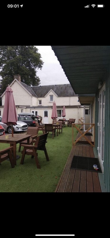1 Loch Ness Hostel 36/45