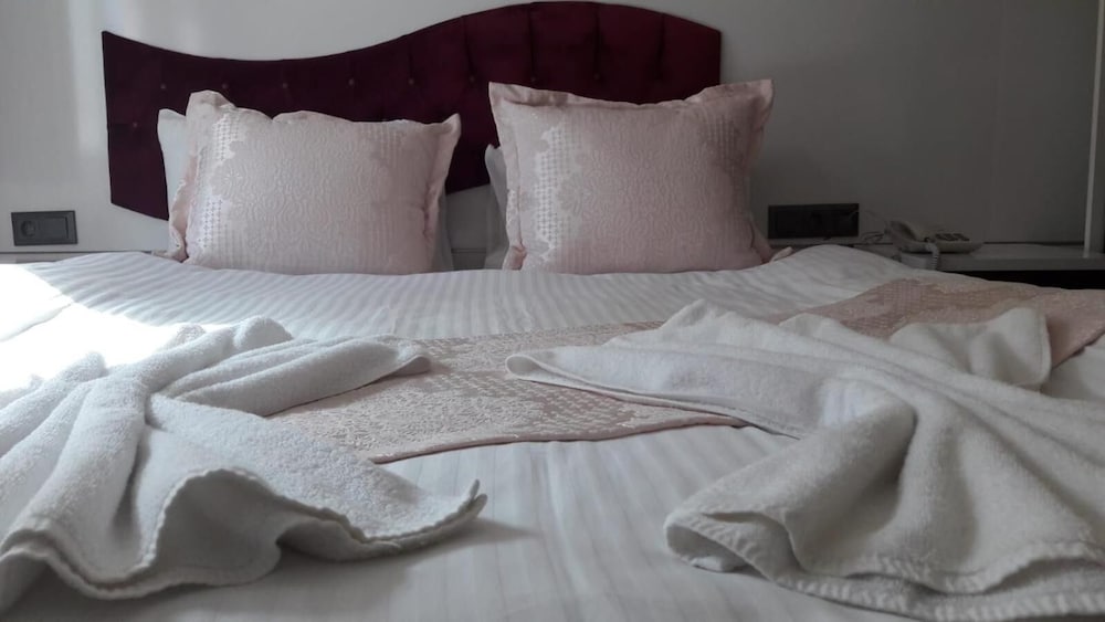 Ozdemir Palas Hotels 18/25