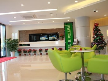 Vatica Hotel (Shanghai International Tourist Resort Huaxia East Road Metro Station) 3/21