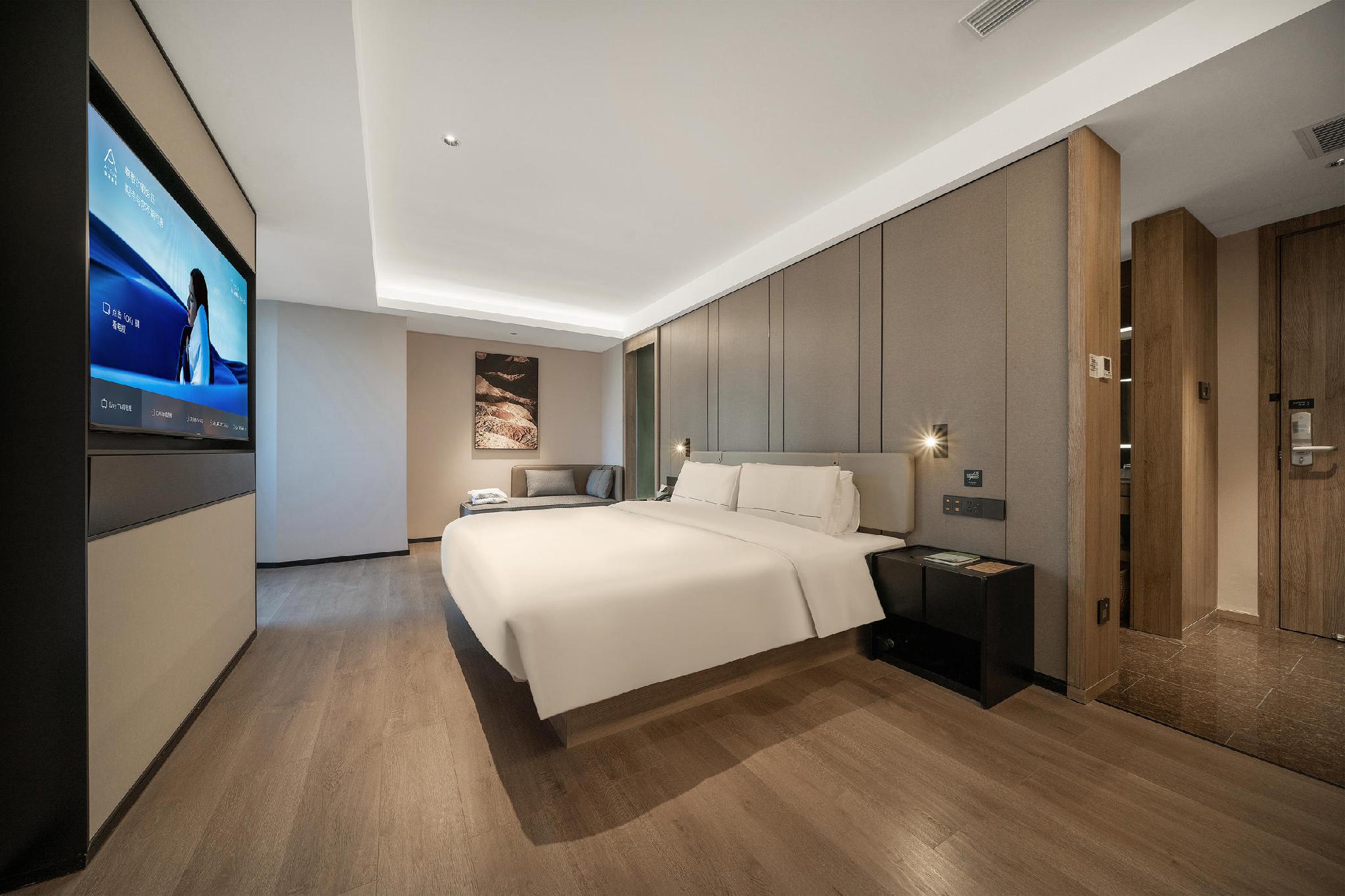 Jimu, King Bed, Queen Bed, City View