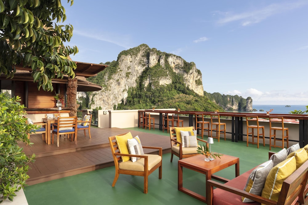 Avani Ao Nang Cliff Krabi Resort 66/75