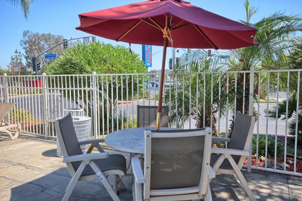 Motel6 Tulare, CA 35/60