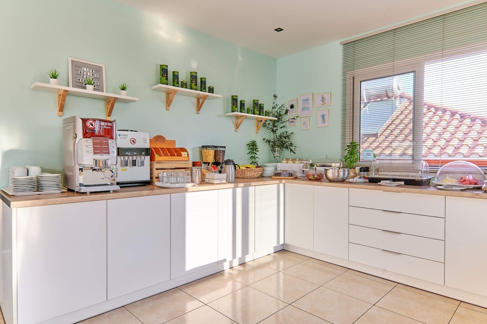 Ionian Aura Apartments 3/50
