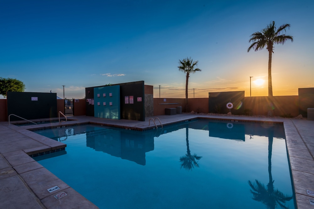 Cocopah Resort And Conference Center 4/48