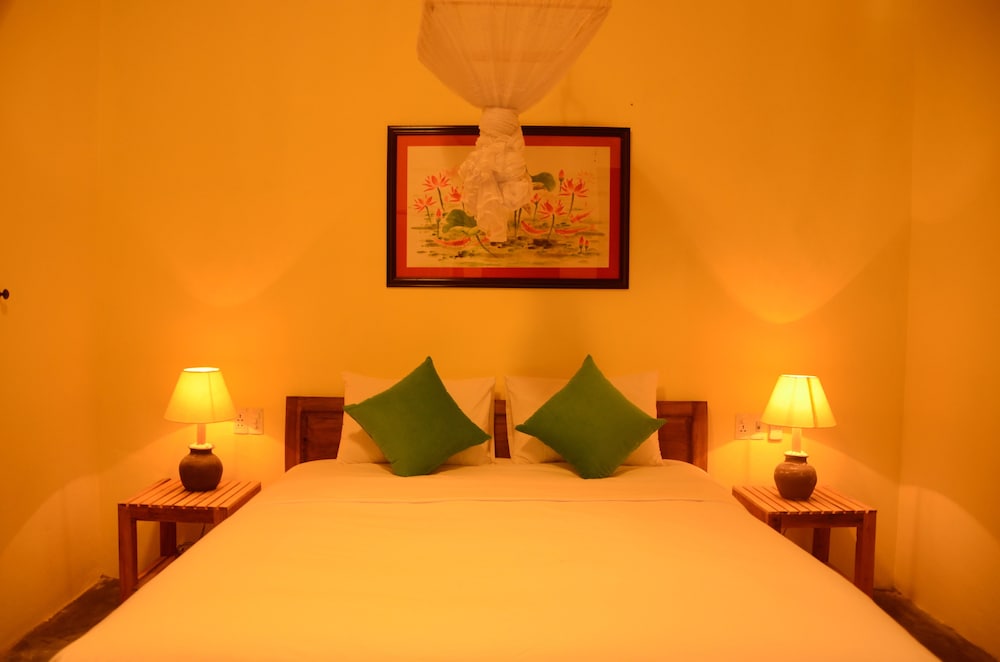 Red Flower Cottages Homestay 36/72