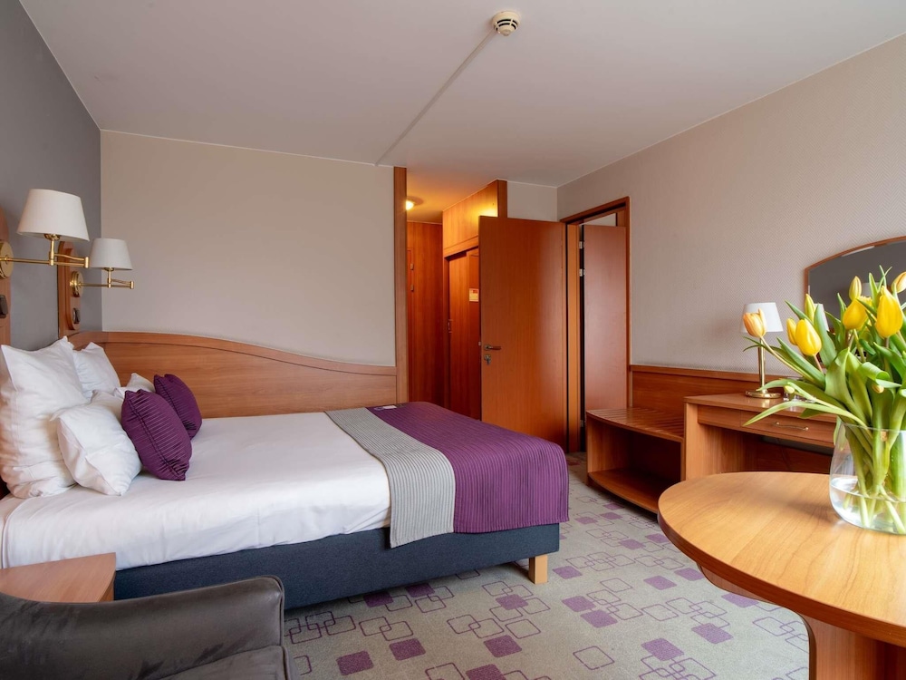 غرفة قياسية بسرير كوين مع أريكة، Mercure Cieszyn 8/10