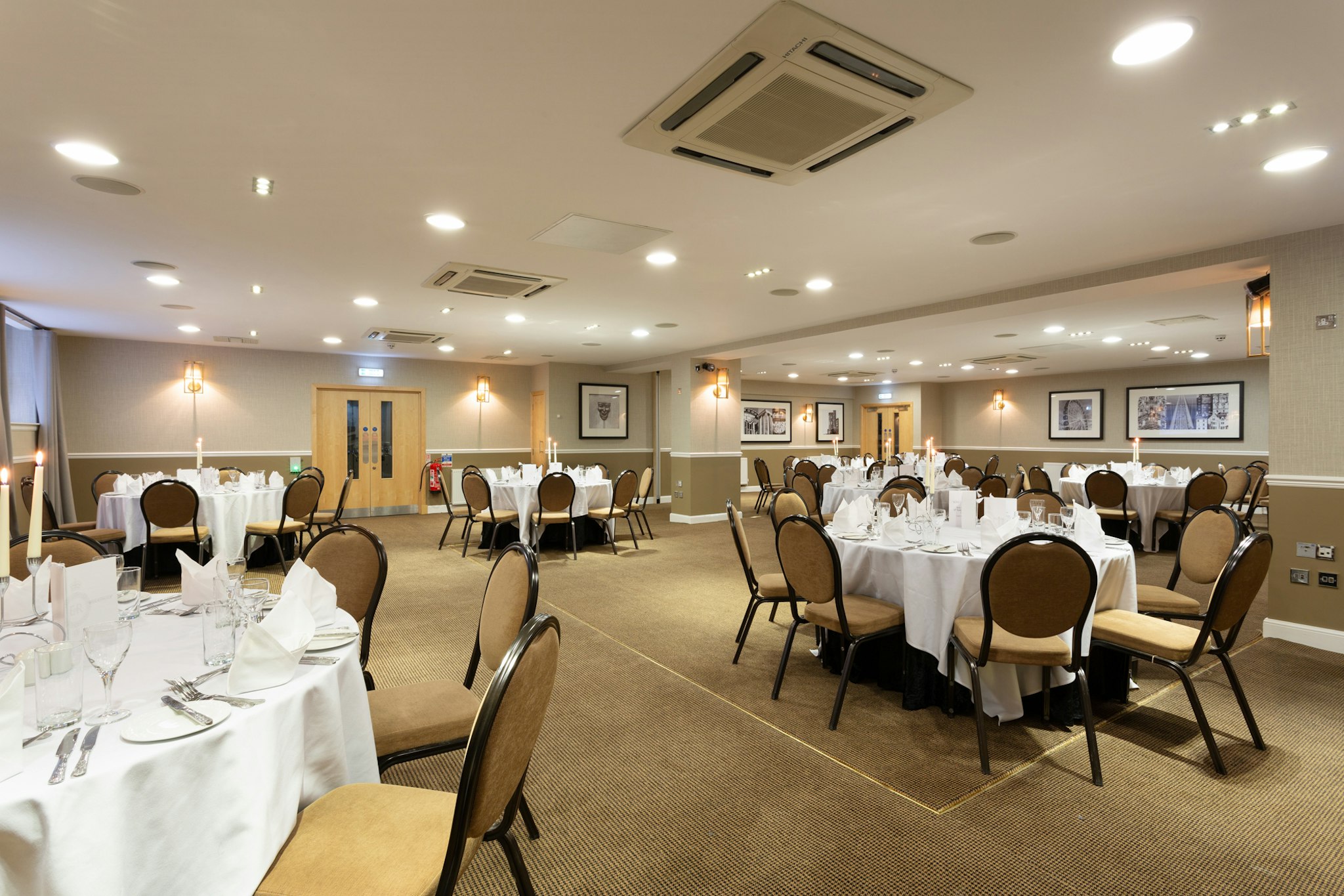Royal Scots Club Hotel 44/56