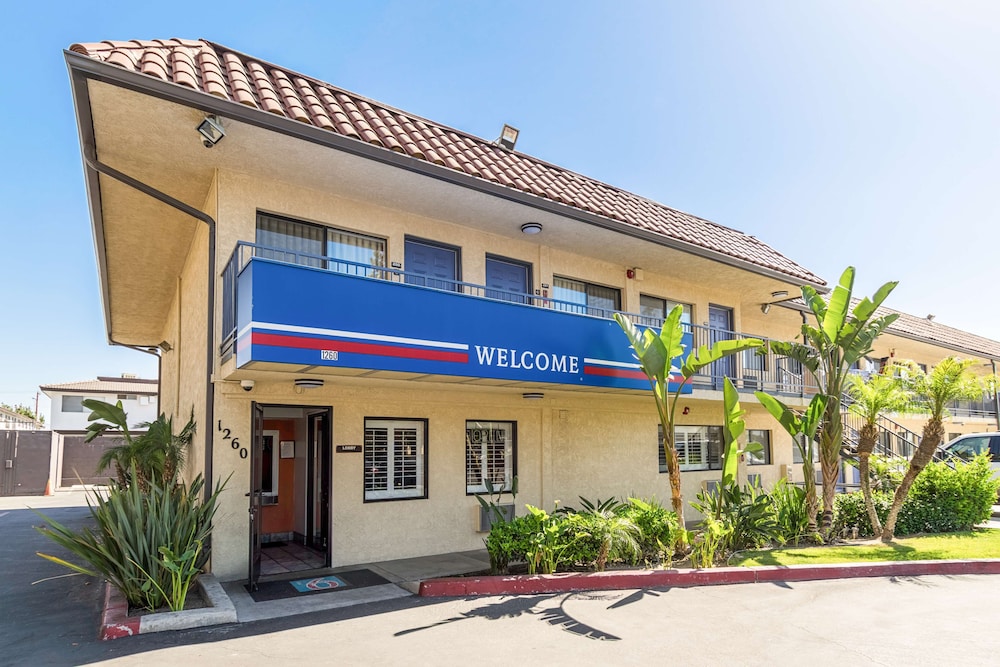 Motel6 Riverside, CA - UCR East 1/57