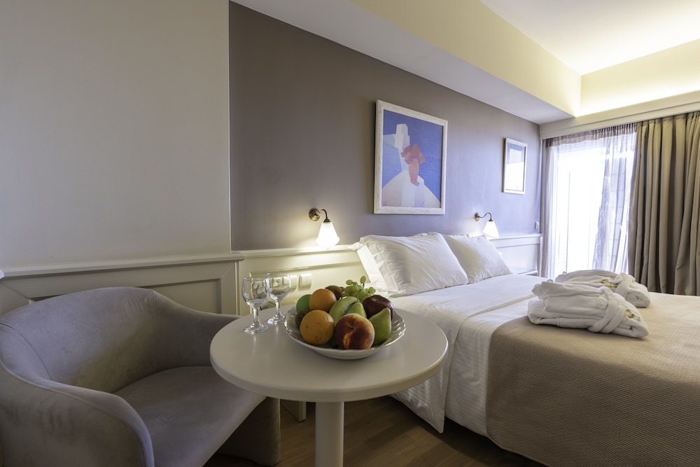 Coral Hotel 41/50