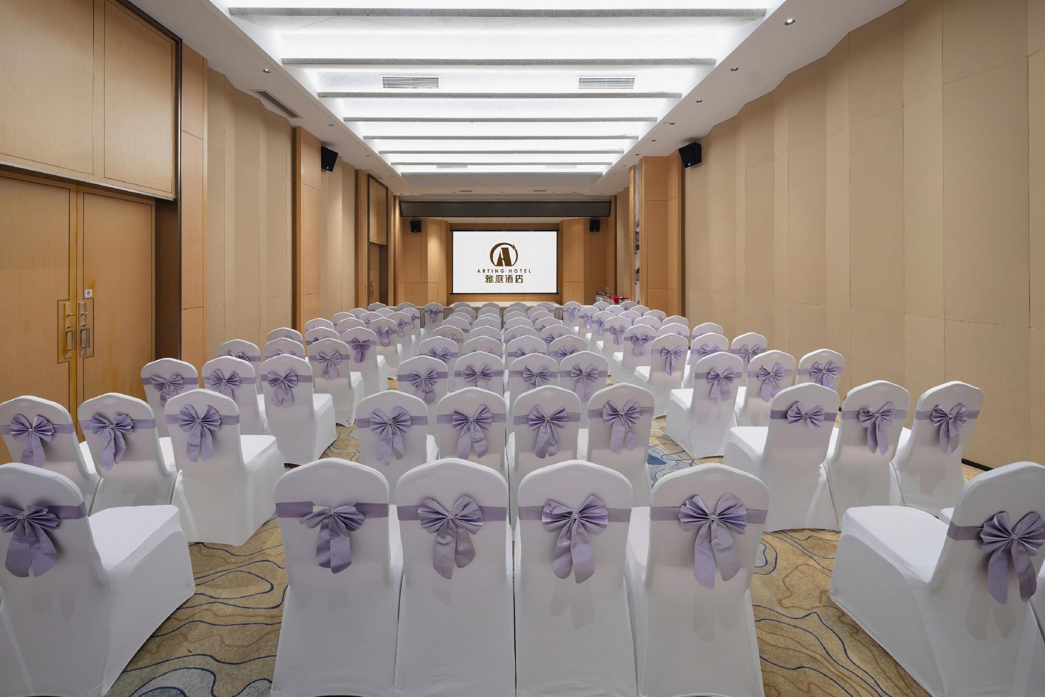 Arting Hotel 33/39