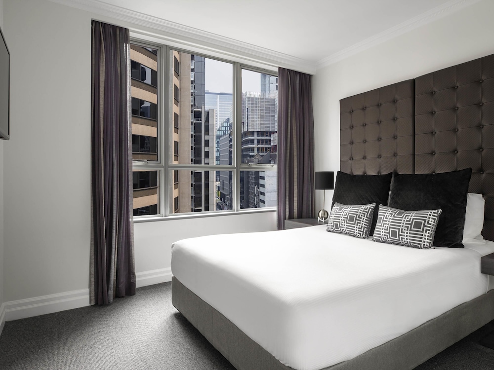 1 BEDROOM, DELUXE