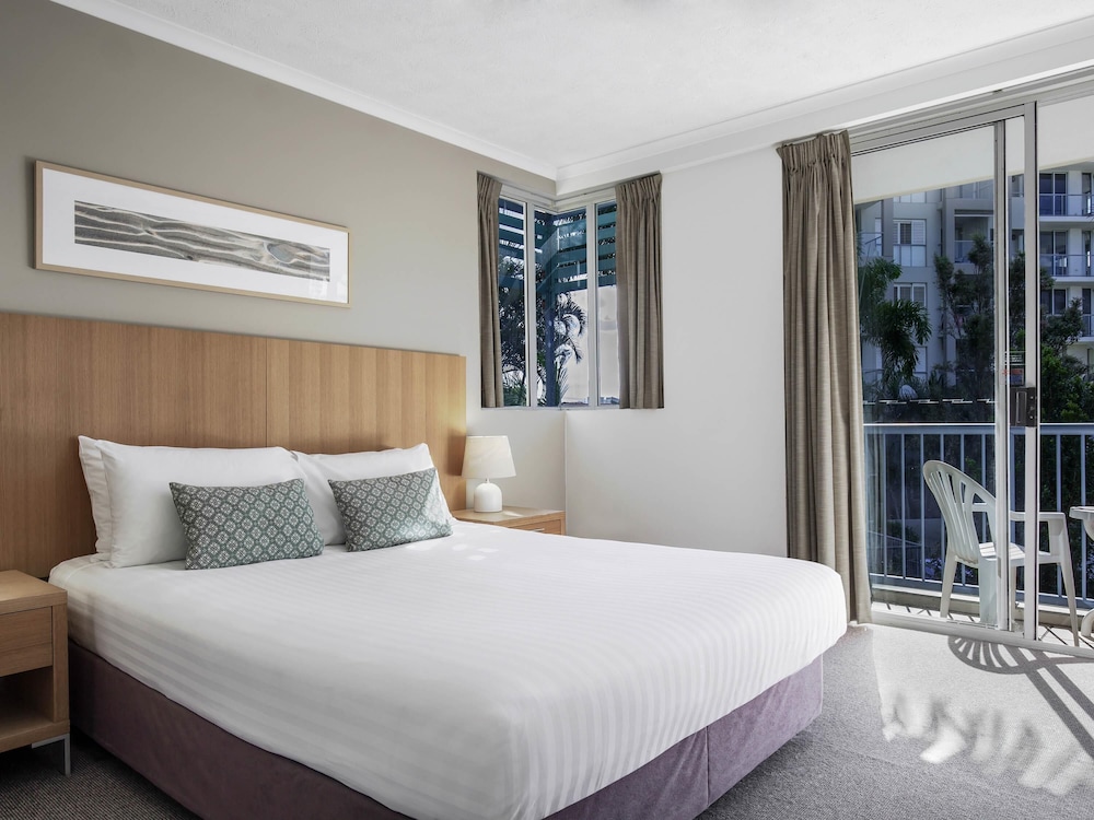 Breakfree Diamond Beach Broadbeach 23/78